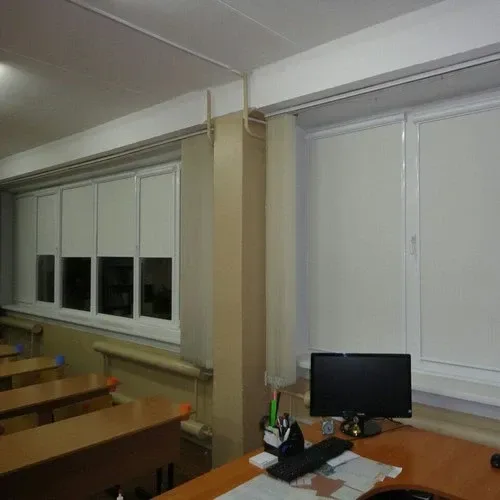 Белые рулонные шторы