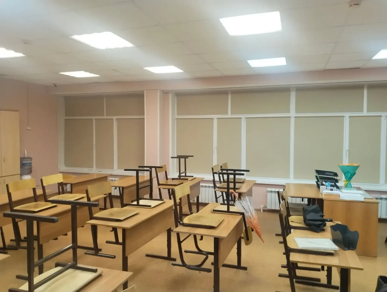 Белые рулонные шторы